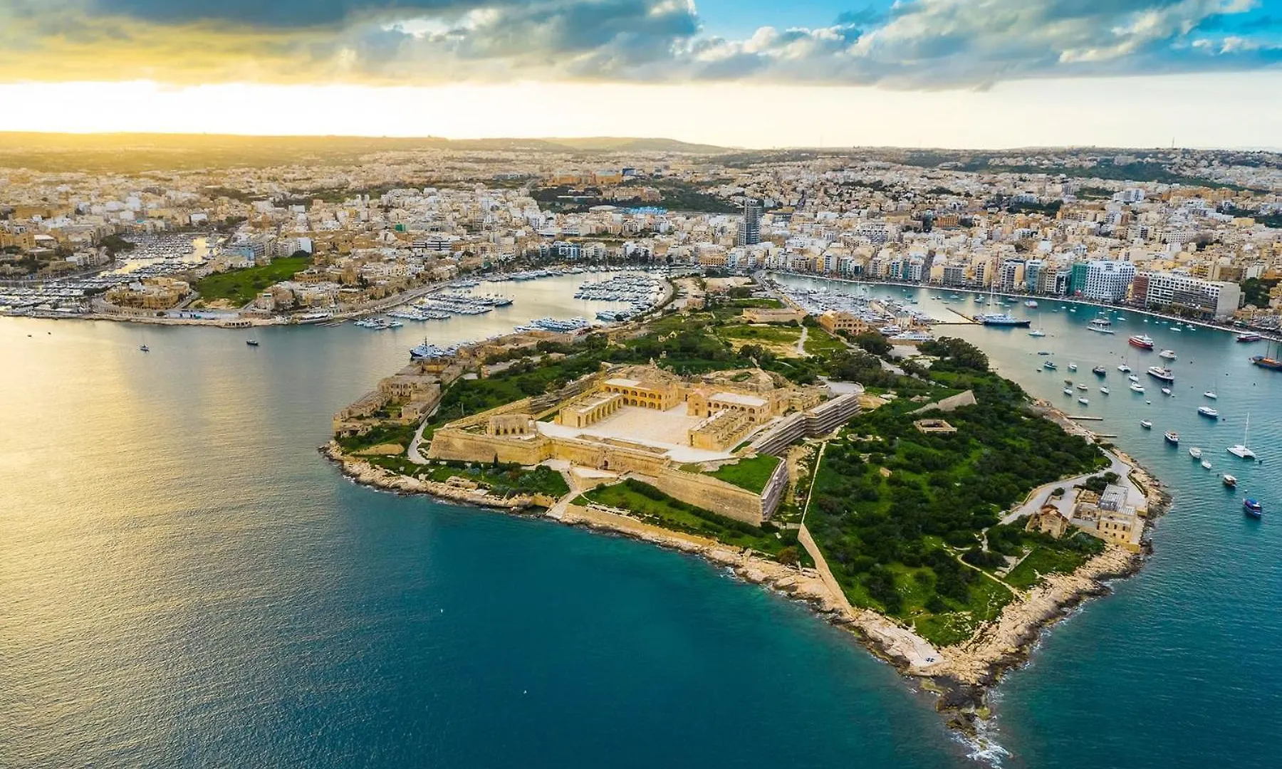 Fully Equipped 1Br Apt With Wifi & Ac In Gzira By 360 Estates