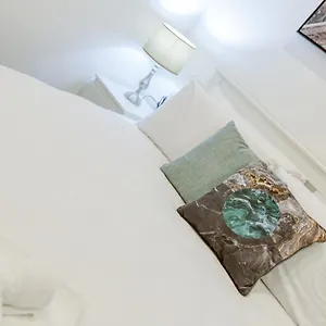 Gzira's Seashore Stayaway Close To Manuel Island Gzira